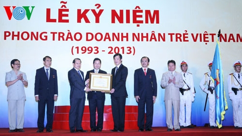 Feier zum 20. Jahrestag der Bewegung junger vietnamesischer Unternehmer